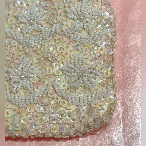 Vintage 60s Ivory beaded sequined evening bag - Picture 2 of 5